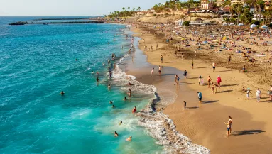 Sokkoló felfedezést tett egy fürdőző: bezárták a strandot - Fotó