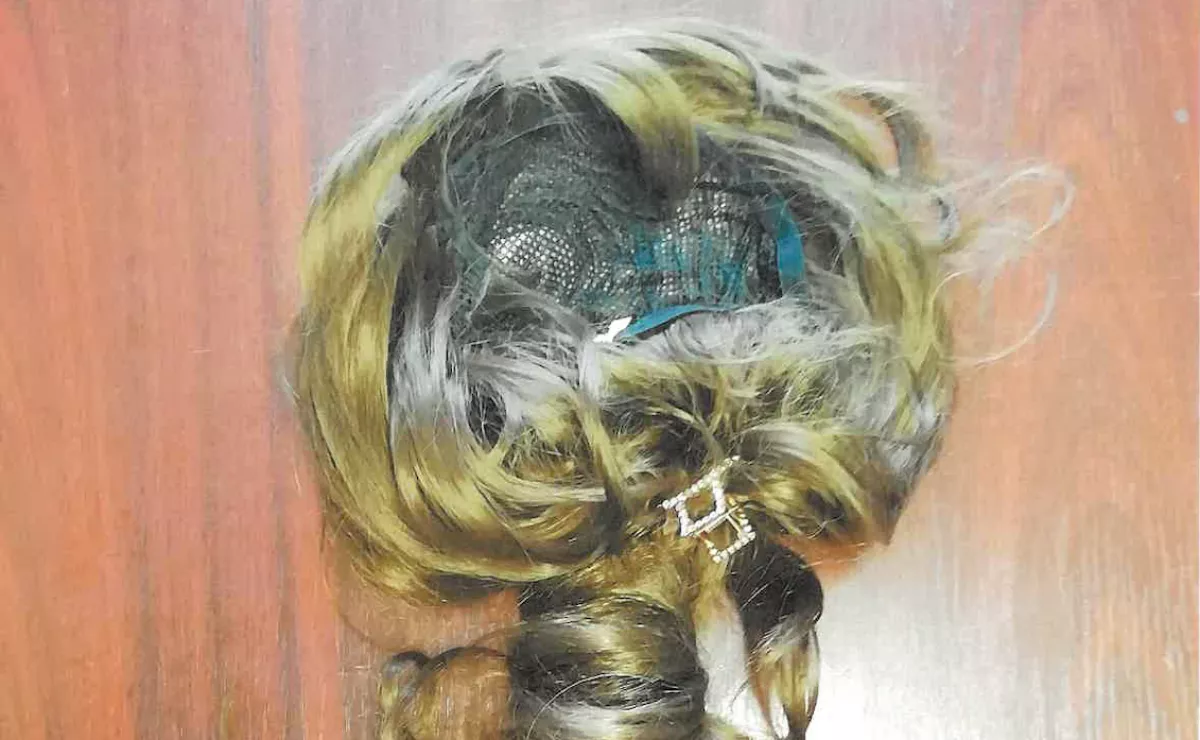 Szoknyában és parókában dolgozott a 23 éves János: több év börtönt kapott miatta - Fotók