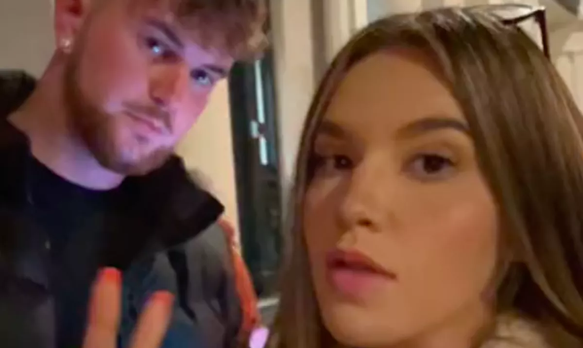 Dubajba akart utazni a pár: elakadt a szavuk, hol szálltak le - Videó