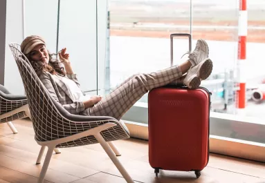 5 dolog, amit soha ne viselj a repülőtéren - Elmondta a stewardess, miért