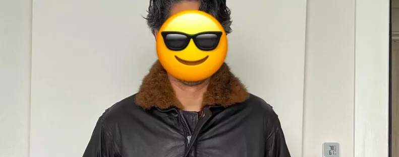 1300 forintért vett kabátot a turkálóban a srác: amikor belenézett, megállt a szíve - Fotók