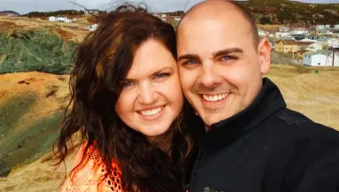 Különleges tárgyat dobtak a tengerbe Anitáék a randijukon: 13 évvel később nagy port kavar a dolog - Fotók