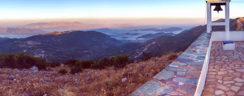 Szerelmi dráma: agyvérzéssel ért véget a romantikus lánykérés