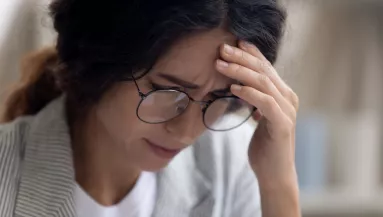 3 viselkedés, ami leleplezi a magas EQ-val, de kevés önbizalommal rendelkező embert