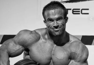 Biciklibalesetben hunyt el Kathi Béla Cipruson - Ezt posztolta néhány órával a halála előtt