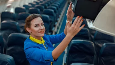 Riadót fúj a légiutas-kísérő: ezért tedd a fogkefédet mindig a hotelszéfbe - Videó