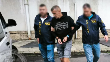 Kibújt a bilincsből és megszökött a tárgyalása után Európa egyik legveszélyesebb bűnözője Budapesten - Fotók