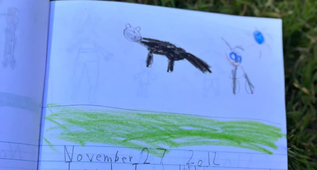 Régi naplót talál az anya a pincében: amikor meglátja, mit van benne, azonnal hívja a fiát 