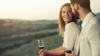 5 kérdés, amit véletlenül se tegyél fel az első randin - Ezeket használd helyettük