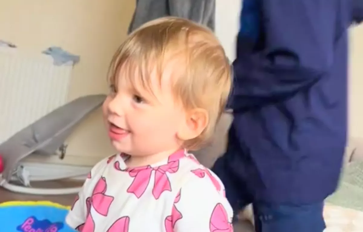 4 órát várt a kislányával a sürgősségin az apa: ami ezutánt történt, lenyűgözi - Videó