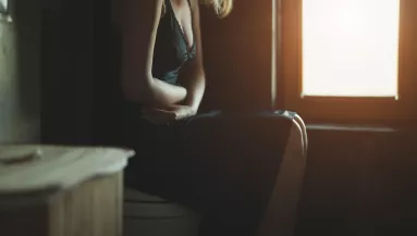 Éjszaka kelt fel a nyaralásán a nő: ami ezután a WC-n történt, senki nem hiszi el - Fotók