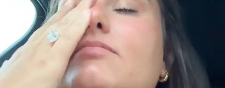 Sokkot kap Melinda, amikor meglátja, mit tett az apja az esküvő előtt - Videó