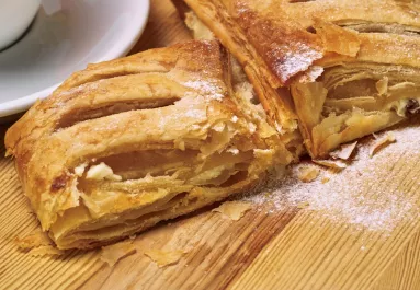 Rémálommá vált a péksütemény egy 22 éves számára: undorító videót posztolt róla