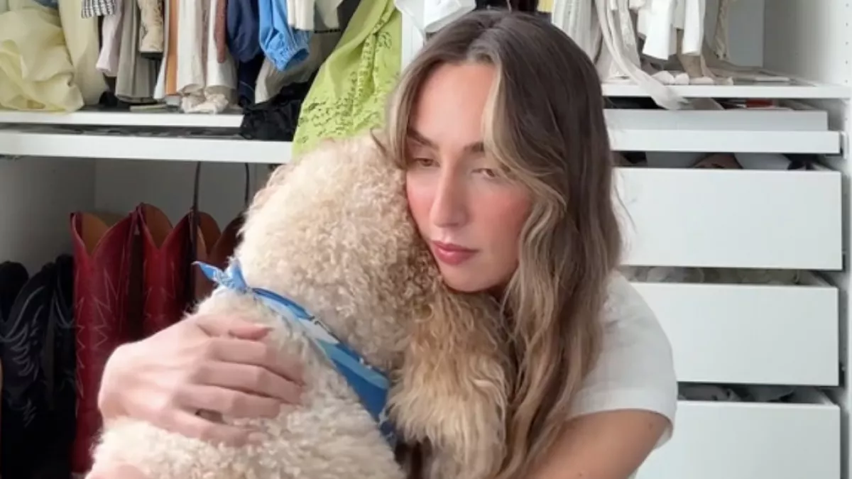 Azt hiszi a csaj, ölelésre vágyik a kutyája: gusztustalan, ami ezután töténik - Videó