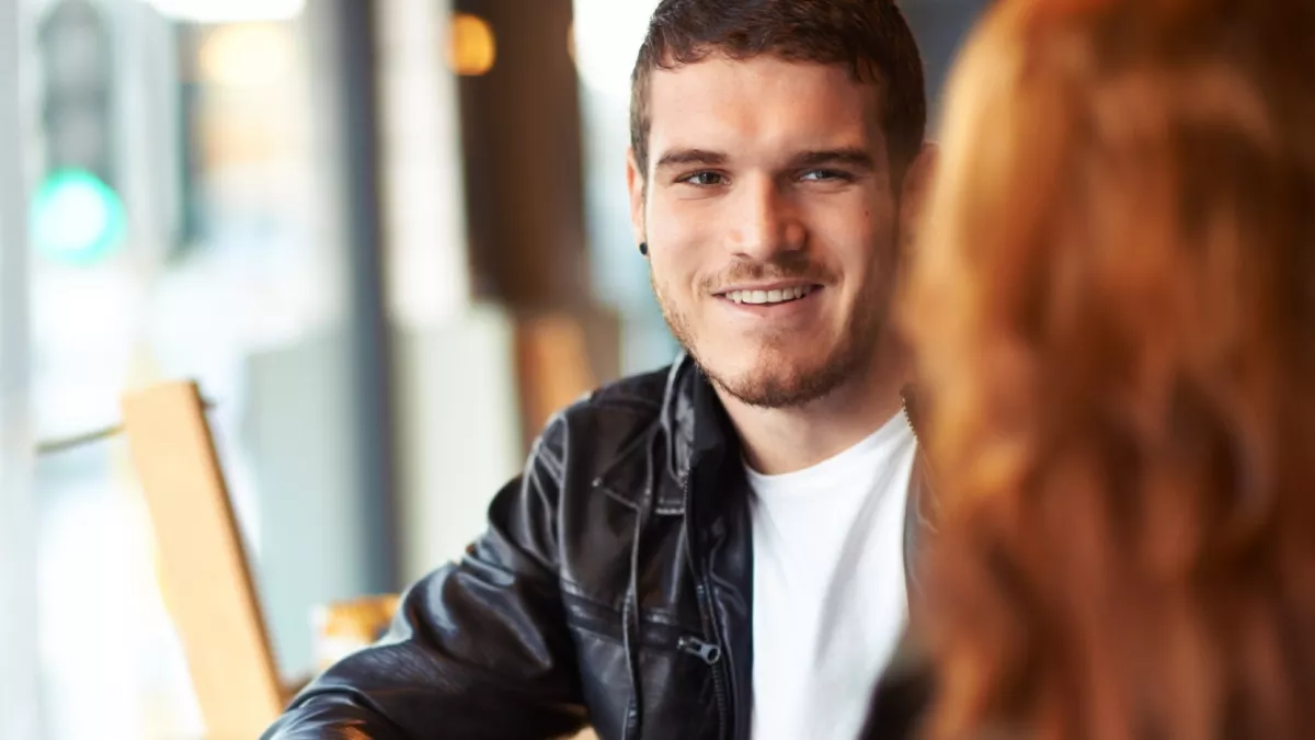 Ez a 4 mondat leplezi le: a pasi csak meg akar fektetni