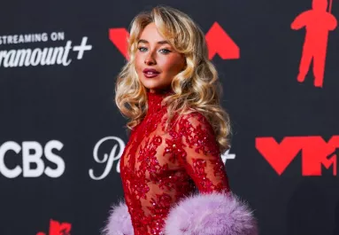 MTV VMA: meztelenruák és kivillanó keblek a gálán - Nekivetkőztek a sztárok - Fotók