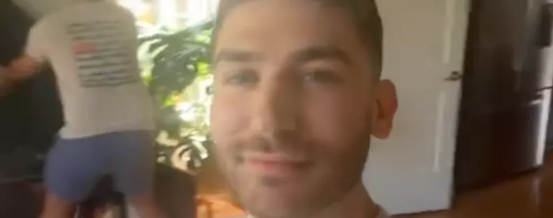 Megtudja a férfi, hogy megcsalta az exe: a bosszúja könnyeket fakaszt a neten - Videó