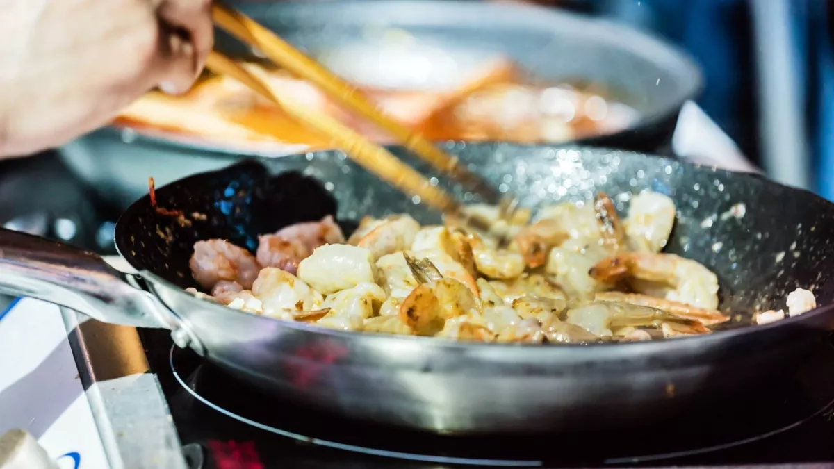 Gyomorforgató tett egy kínai étteremben - Példátlan a bíróság döntése