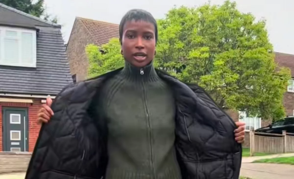 Divatvideót forgat az influenszer: amikor megnézi a felvételt, azonnal sikítani kezd - Videó