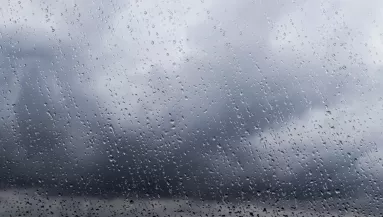 Frissítették a riasztást: ezekben a vármegyékben csapnak le a zivatarok