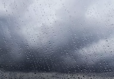 Frissítették a riasztást: ezekben a vármegyékben csapnak le a zivatarok