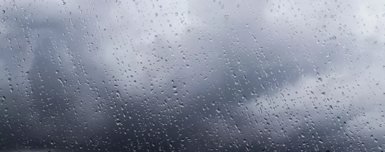 Frissítették a riasztást: ezekben a vármegyékben csapnak le a zivatarok