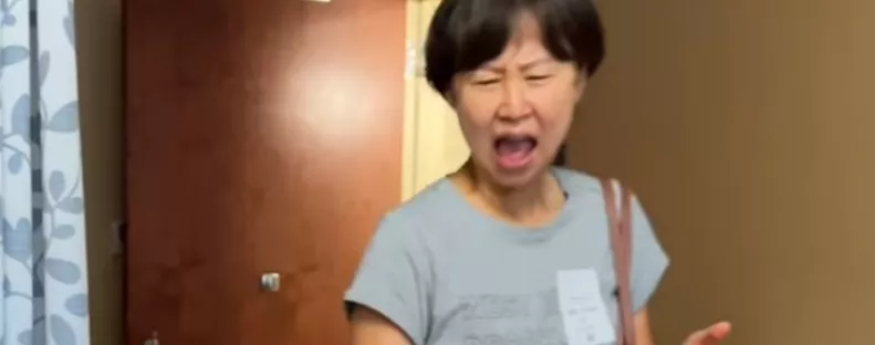 Először találkozik a nagyi az unokájával: a reakciójára senki nem számítana - Videó