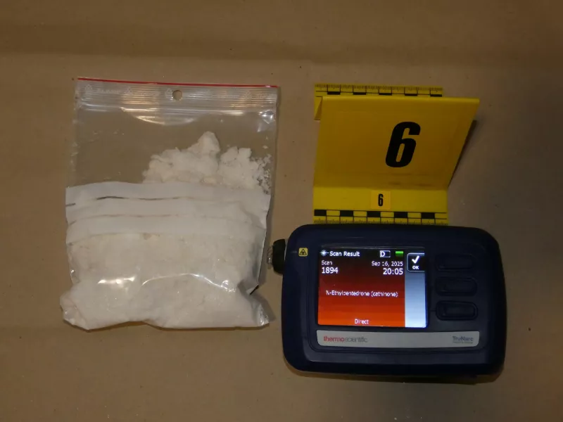 szag, bella, kutya, drog, bűnügy, krimi, 