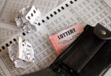 Rémálom lett a Adam lottónyereményéből: balszerencse követte a szerencsét - Fotók