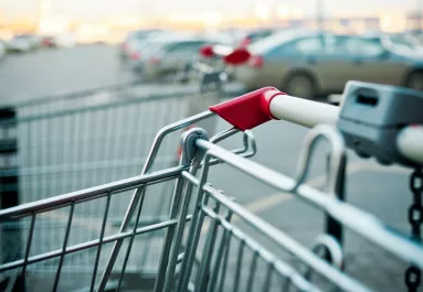 Hihetetlen trükk: Így tudod kinyitni a bevásárlókocsit, ha nincs nálad apró