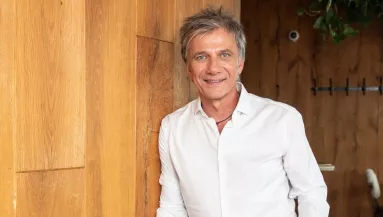 Hihetetlen, kinek a lakását vette meg a spanyol riviérán Bochkor Gábor