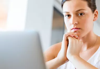 Ezt az 5 kifejezést csak a hazudozók használják észrevehetően gyakran