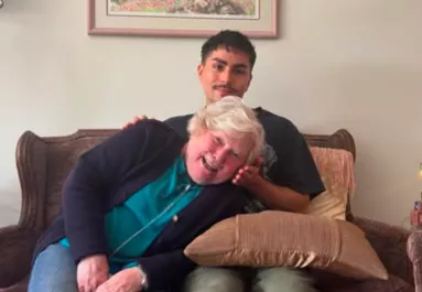 Amikor a nagyi meghalt, egy svájci ügyvéd hívta az unokát: megdöbbentő dolgot mondott - Videó