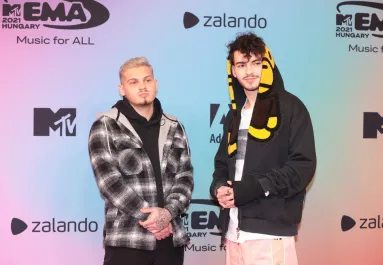 Sokkolja a rajongókat Azahriah: rejtélyes üzenetet bukkant fel az új albumában - Fotó