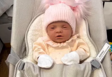 Megszületett a 22 éves Kira gyermeke: amikor az anyja meglátogatta, borzalmas titkokra derült fény - Fotók