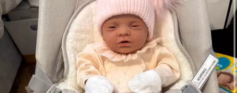 Megszületett a 22 éves Kira gyermeke: amikor az anyja meglátogatta, borzalmas titkokra derült fény - Fotók