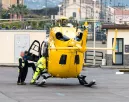 Mentőhelikopter a helyszínen: busz csapódott egy szolnoki iskolának Mentőhelikopter a helyszínen: busz csapódott egy szolnoki iskolának