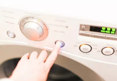 Kerüld ezt a mosógép-programot! Zabálja az áramot és a vizet