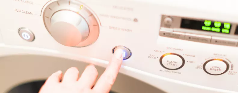 Kerüld ezt a mosógép-programot! Zabálja az áramot és a vizet