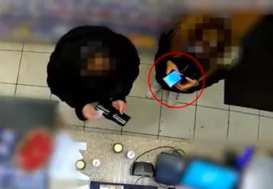 Szexet ajánlott a 28 éves nő a boltosnak Erzsébetvárosban: ami ezután történt, azt csak véletlenül élte túl - Videó