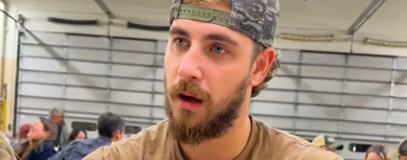 Sokkolta a srácot, amikor az anyja elmondta, ki után kapta a nevét - Videó