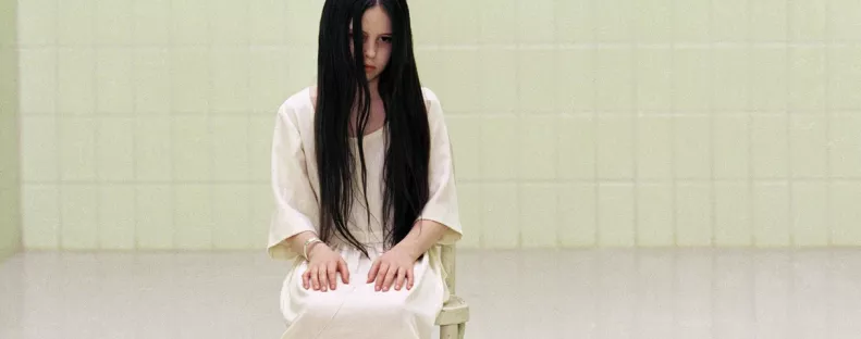 23 éve mutatták be A kör című horrort: bombázó lett a rémisztő Samarából - Fotók