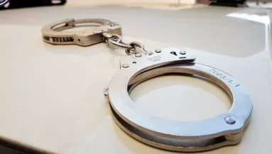 Ellopták a mobilját a vonaton - mondta a 21 éves lány a zsaruknak: ami ezután kiderült, amiatt megüti a bokáját