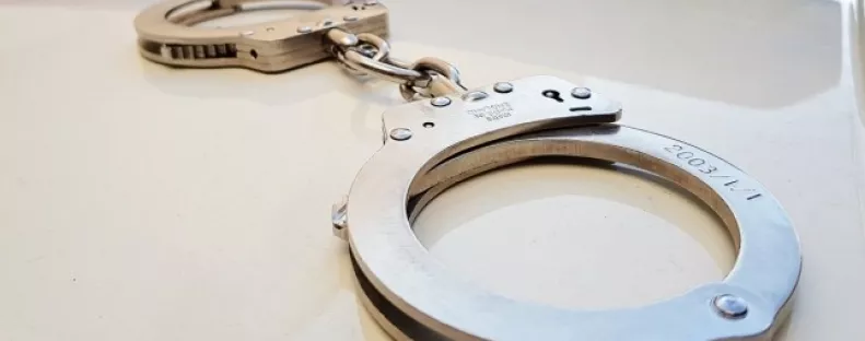 Ellopták a mobilját a vonaton - mondta a 21 éves lány a zsaruknak: ami ezután kiderült, amiatt megüti a bokáját