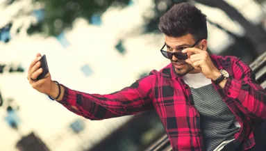 Íme a 4 egyértelmű jel a férfi Instáján: egy nárcisztikussal van dolgod