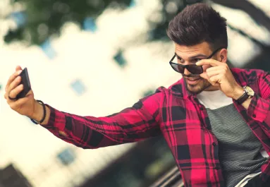 Íme a 4 egyértelmű jel a férfi Instáján: egy nárcisztikussal van dolgod