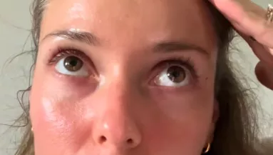 Meglátta a nő a WC-papírt, és azonnal tudta, valami nincs rendben - Videó