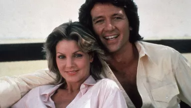 80 éves lett: végleg legyőzte a plasztika a Dallas sztárját – Fotók