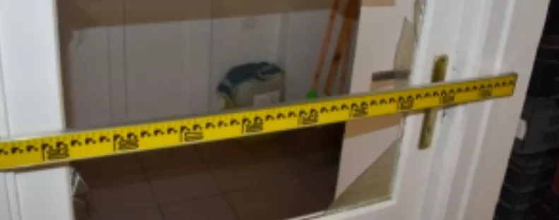 Benézett a boltos az ablakon át az üzletébe Kiskunhalason: amit ott látott, amiatt azonnal riasztotta a rendőrséget - Fotók