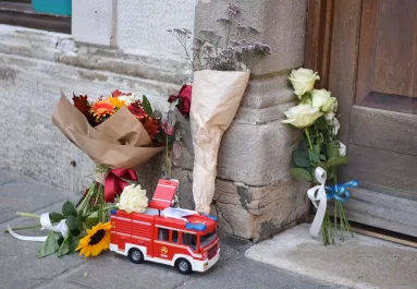 Semmi sem jelezte ezt a borzalmat: az anyja ölte meg a 9 éves kisfiút - Fotók